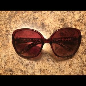 Brown sunglasses